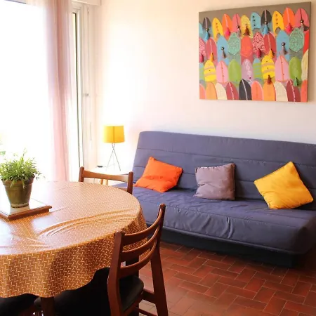 Apartment 3 Pieces, 6 Couchages, Proche Et Centre, Balcon, Classe 2 Etoiles, Menage Inclus - Fr-1-229c-608