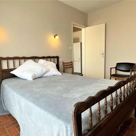 3 Pieces, 6 Couchages, Proche Et Centre, Balcon, Classe 2 Etoiles, Menage Inclus - Fr-1-229c-608 Port-la-Nouvelle